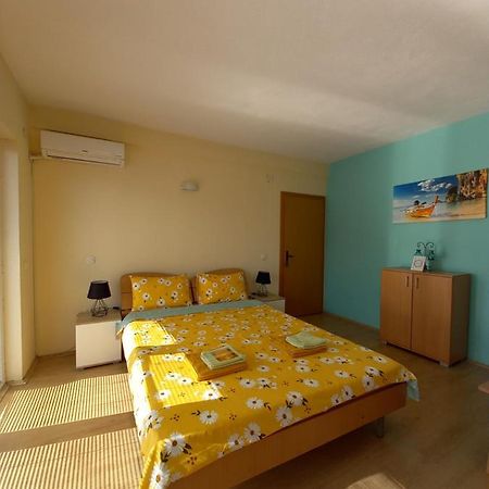 Ps Apartments - Peshtani Peštani Eksteriør billede