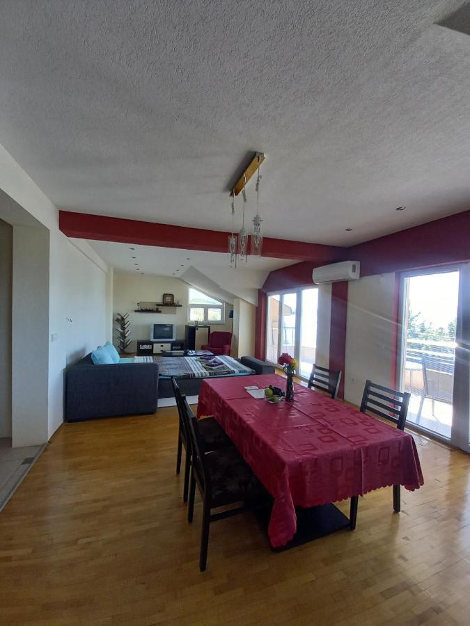 Ps Apartments - Peshtani Peštani Eksteriør billede