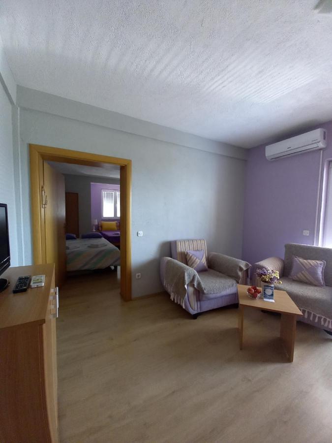 Ps Apartments - Peshtani Peštani Eksteriør billede