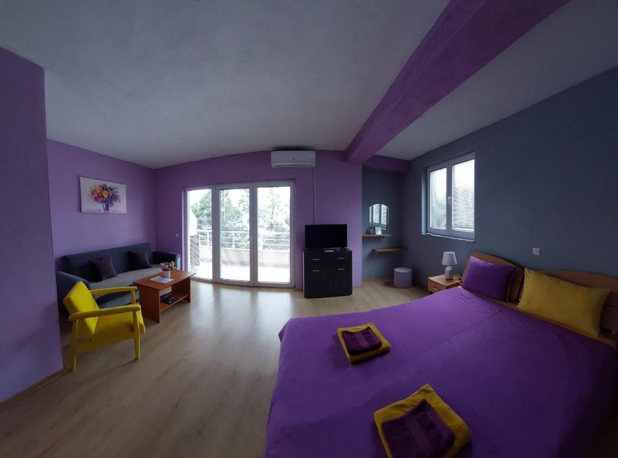 Ps Apartments - Peshtani Peštani Eksteriør billede