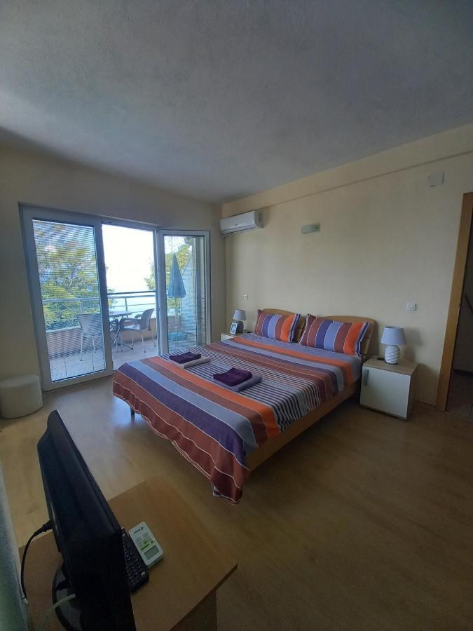 Ps Apartments - Peshtani Peštani Eksteriør billede