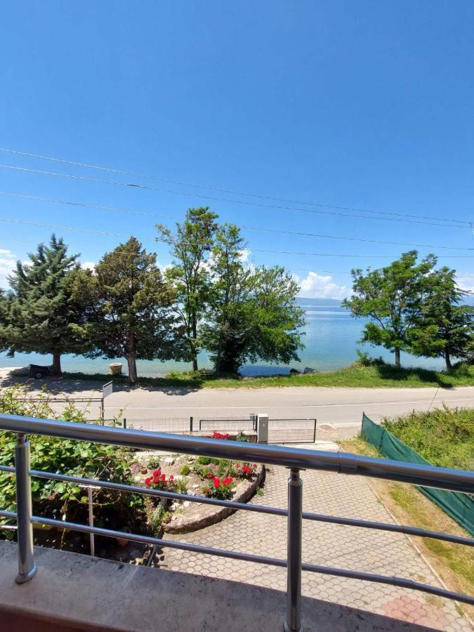 Ps Apartments - Peshtani Peštani Eksteriør billede