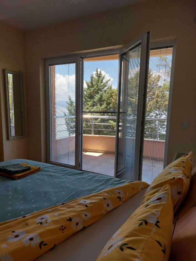 Ps Apartments - Peshtani Peštani Eksteriør billede