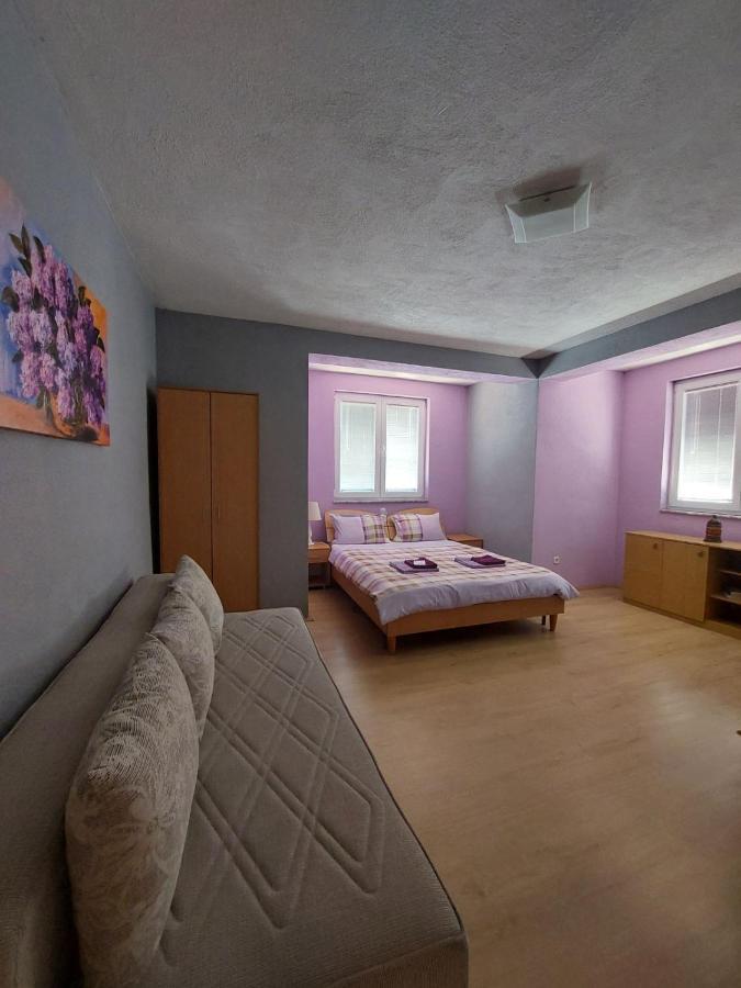 Ps Apartments - Peshtani Peštani Eksteriør billede