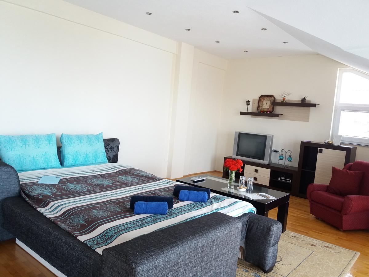 Ps Apartments - Peshtani Peštani Eksteriør billede